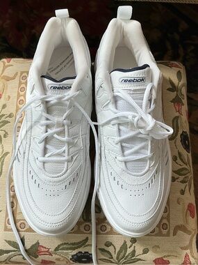 NWT Reebok Women’s White Athletic Sneakers with Subtle Grey Accents